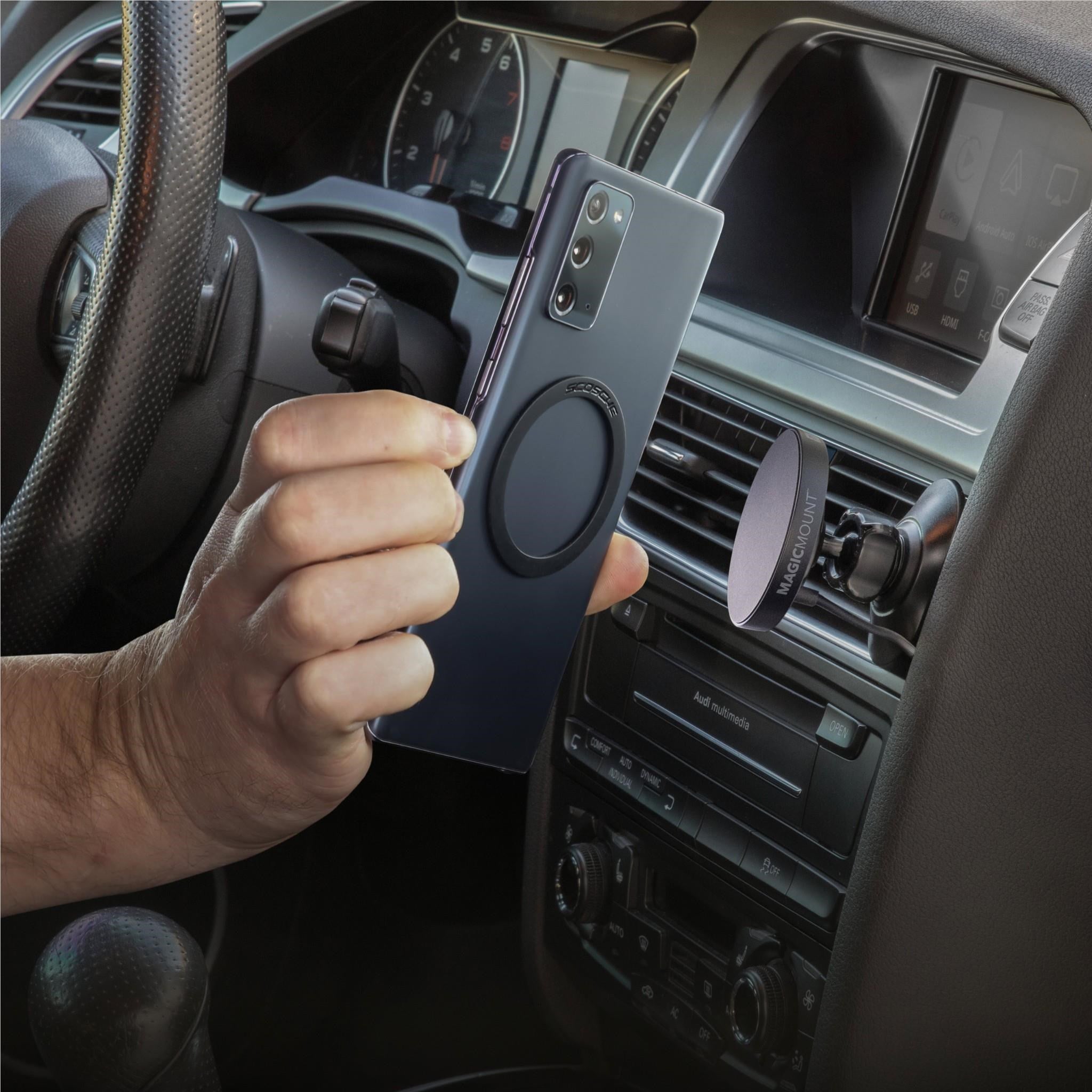 Scoshce MagicMount Pro Wireless 5-in-1 25W Qi2 Car Charging Mount