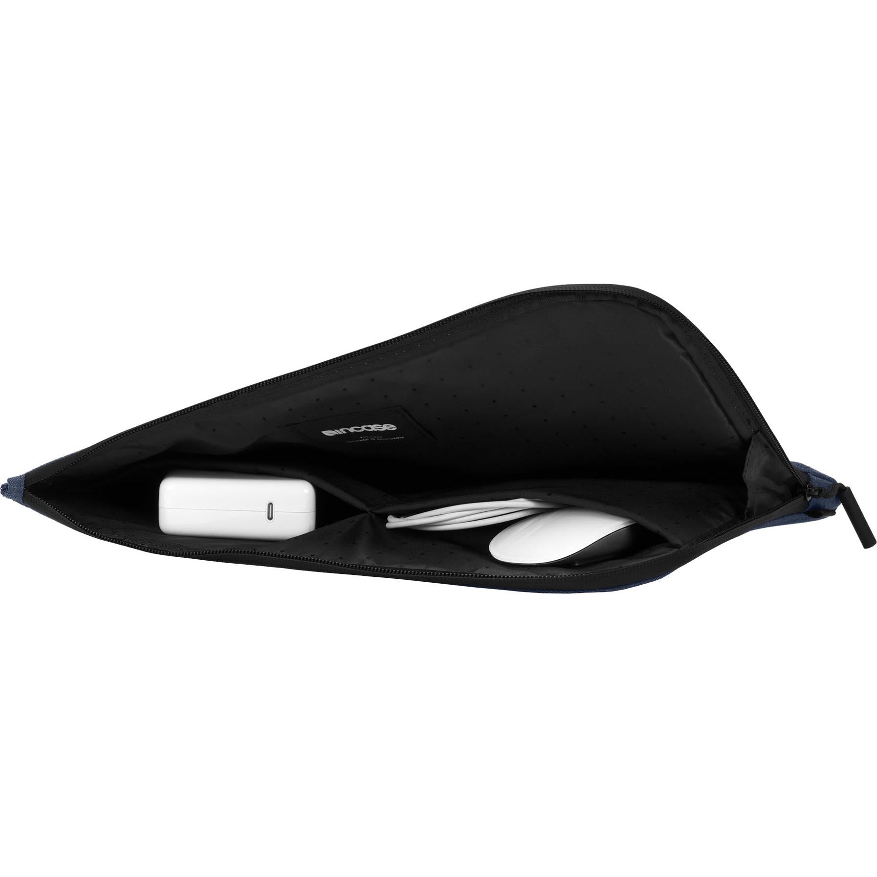 Incase Facet 16' Laptop Sleeve (Black)