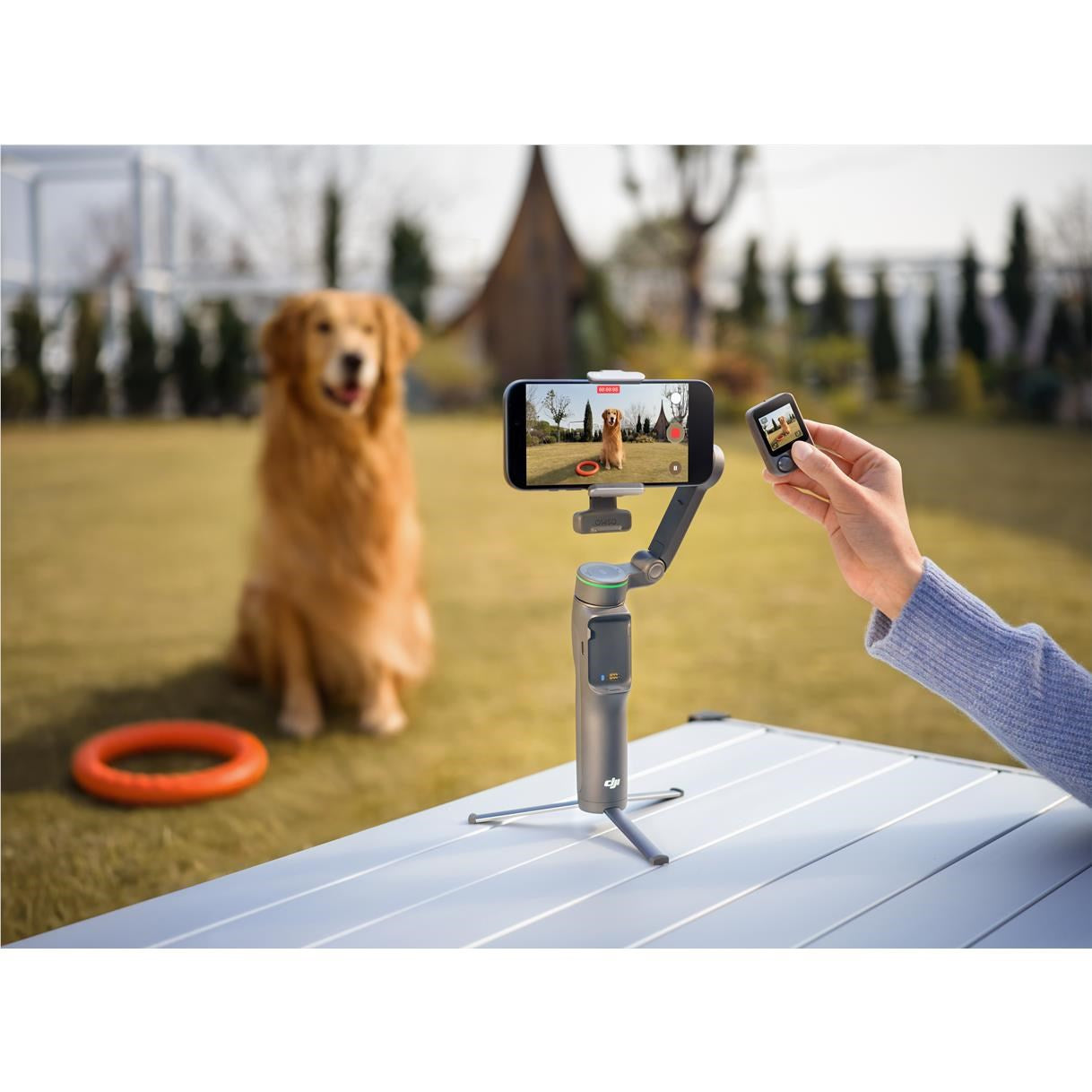 DJI Osmo Mobile 8P Gimbal Advanced Tracking Combo