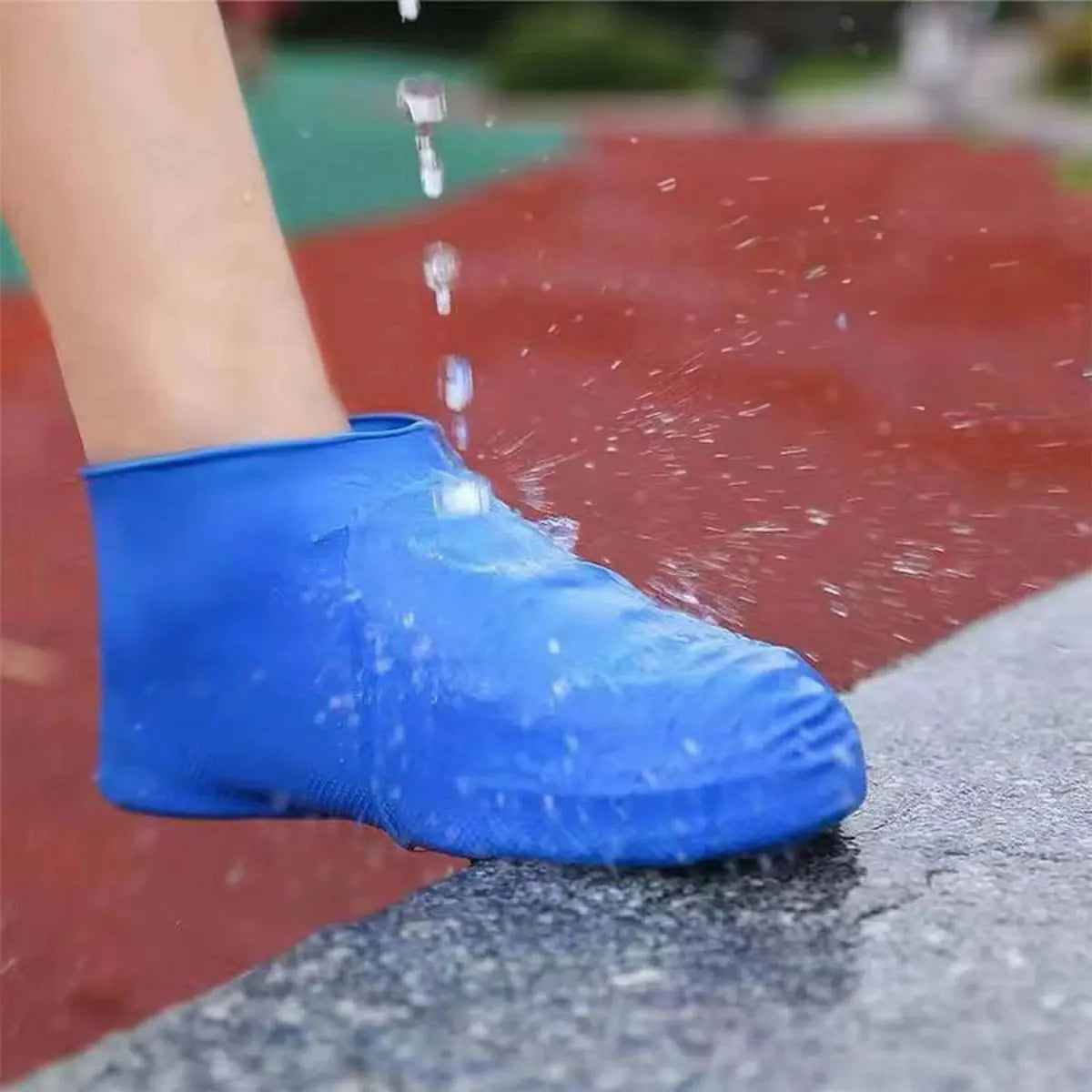 Overshoes - 1 Pair - Waterproof Silicone Overshoes - Reusable, Non-slip, Suitable for Outdoor Activities (Blue - Size M) Wholesale Hub
