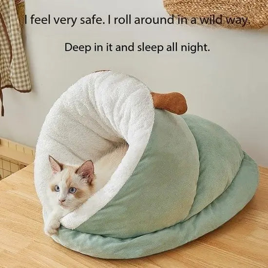 Cat Bed - Comfortable Slipper-Shaped Cat Bed - Semi-Closed Pet Den - Suitable for Indoor Cats and Small Dogs - Warm Plush Cat and Dog Bed - Non-Slip Bottom - 50*35*30 cm - Vegetable Wholesale Hub