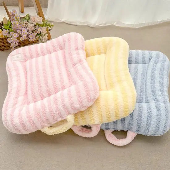 Cat Bed - Pet Mat - Soft and Warm Sleeping Mat for Cats and Small Pets, Comfortable and Cozy - Suitable for All Pets (Blue, S: 40 * 50cm) Wholesale Hub