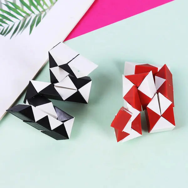 Mini Twist Puzzle Toys Plastic Snake Twist Puzzle Educational Game Toy for Boys Girls Gift Wholesale Hub