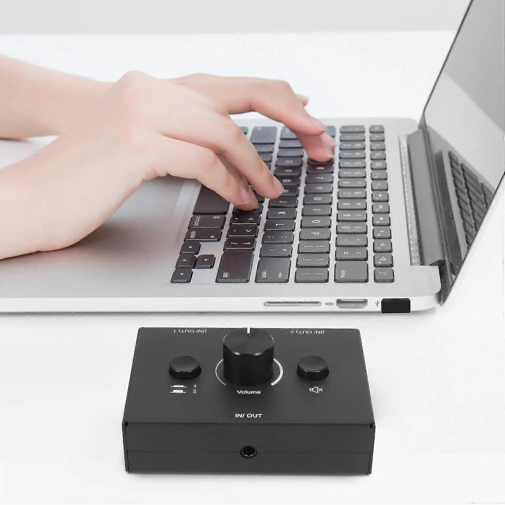 3.5mm Audio Switcher 2 In 1 Out / 1 In 2 Out Wholesale Hub