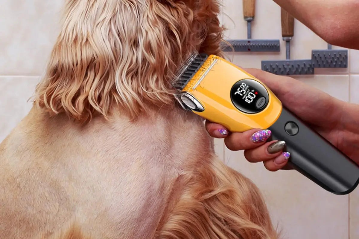 Dog Clipper Low Noise Dog Grooming Kit Rechargeable 3-Speed With LCD Display for Dogs Cats Pets Wholesale Hub