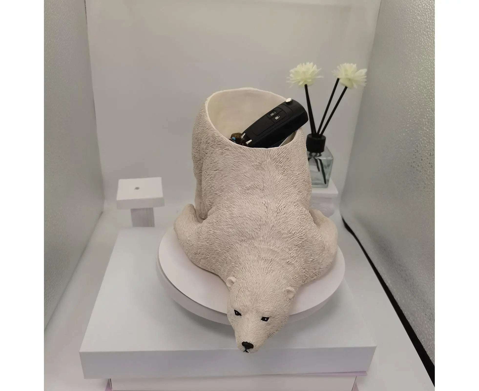 Polar Bear Craft Decorative Entrance Holder - White Wholesale Hub