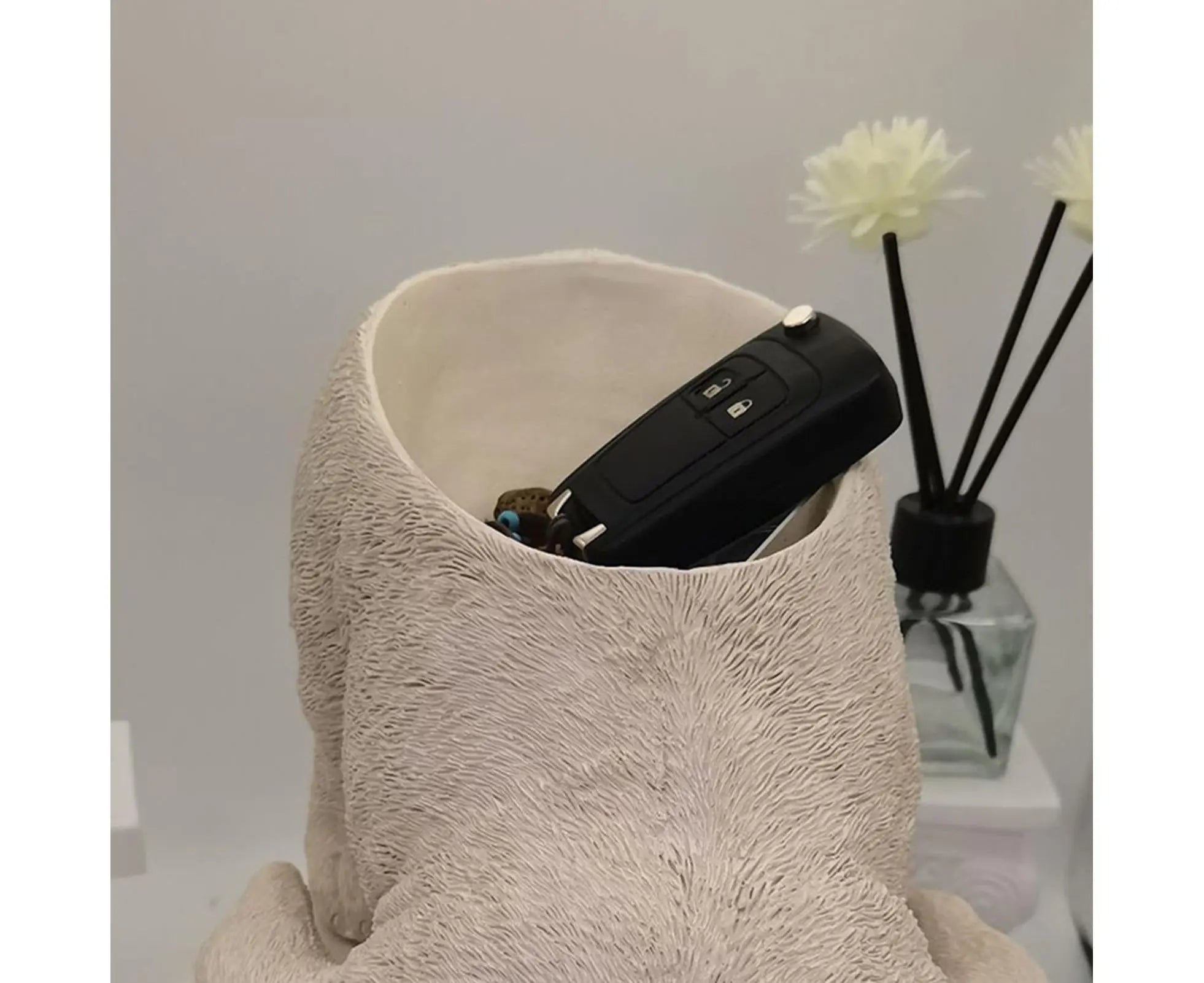 Polar Bear Craft Decorative Entrance Holder - White Wholesale Hub