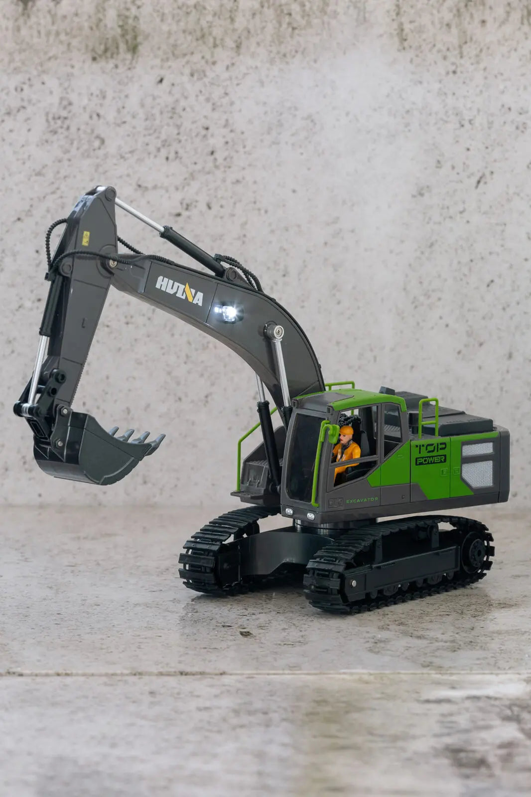 1:18 Scale 13-Channel Alloy Remote Control Excavator Construction Vehicle with Lights, Sound and Steam Wholesale Hub