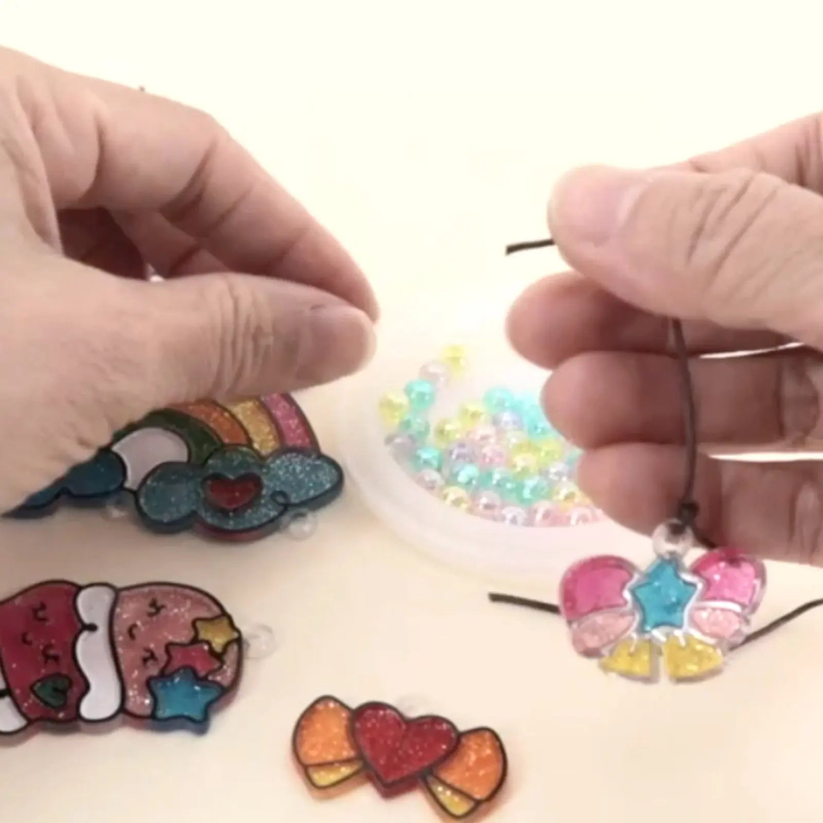 Sparkly Ornament Suncatcher - DIY for Kids Art Craft Colouring PaintingSet Wholesale Hub