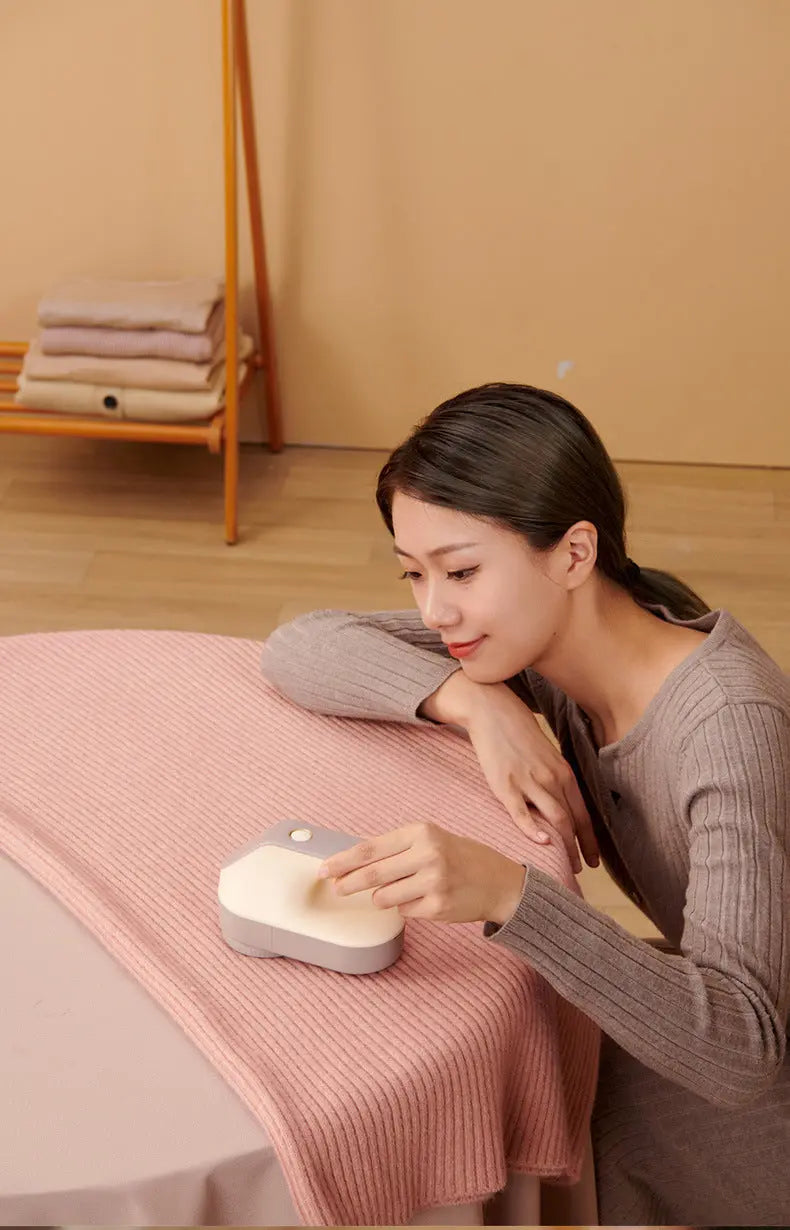 Rechargeable Electric Fabric Shaver - Powerful Lint Remover with Dual-Ring Blades & Ergonomic Design(champagne) Wholesale Hub
