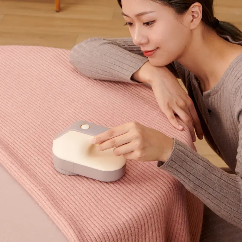 Rechargeable Electric Fabric Shaver - Powerful Lint Remover with Dual-Ring Blades & Ergonomic Design(black and white) Wholesale Hub