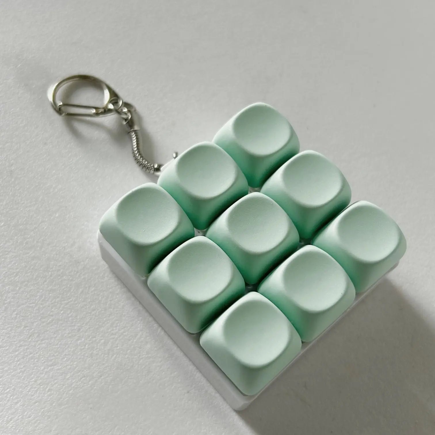 2-Pack Green Mechanical 9-Keyboard Fingertip Toy Keychain - Key Pressure Relief, PVC Fingertip Toy Wholesale Hub