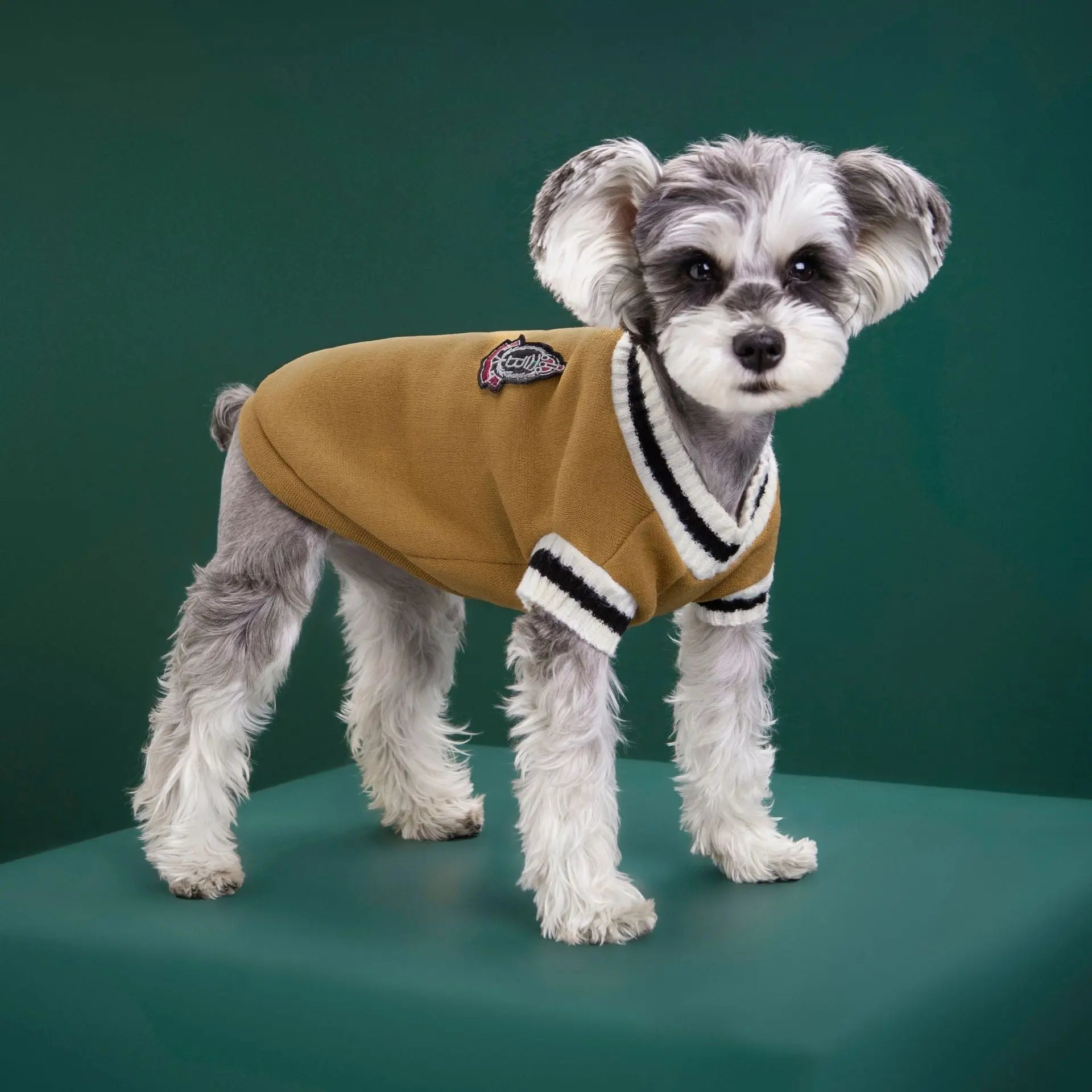 4-Pack L Size Preppy Style V-Neck Knitted Cotton Pet Sweater - Hair-Resistant & Breathable, Classic Fleece-Lined Pullover for Cats and Dogs(Green + Red + Khaki + Grey) Wholesale Hub