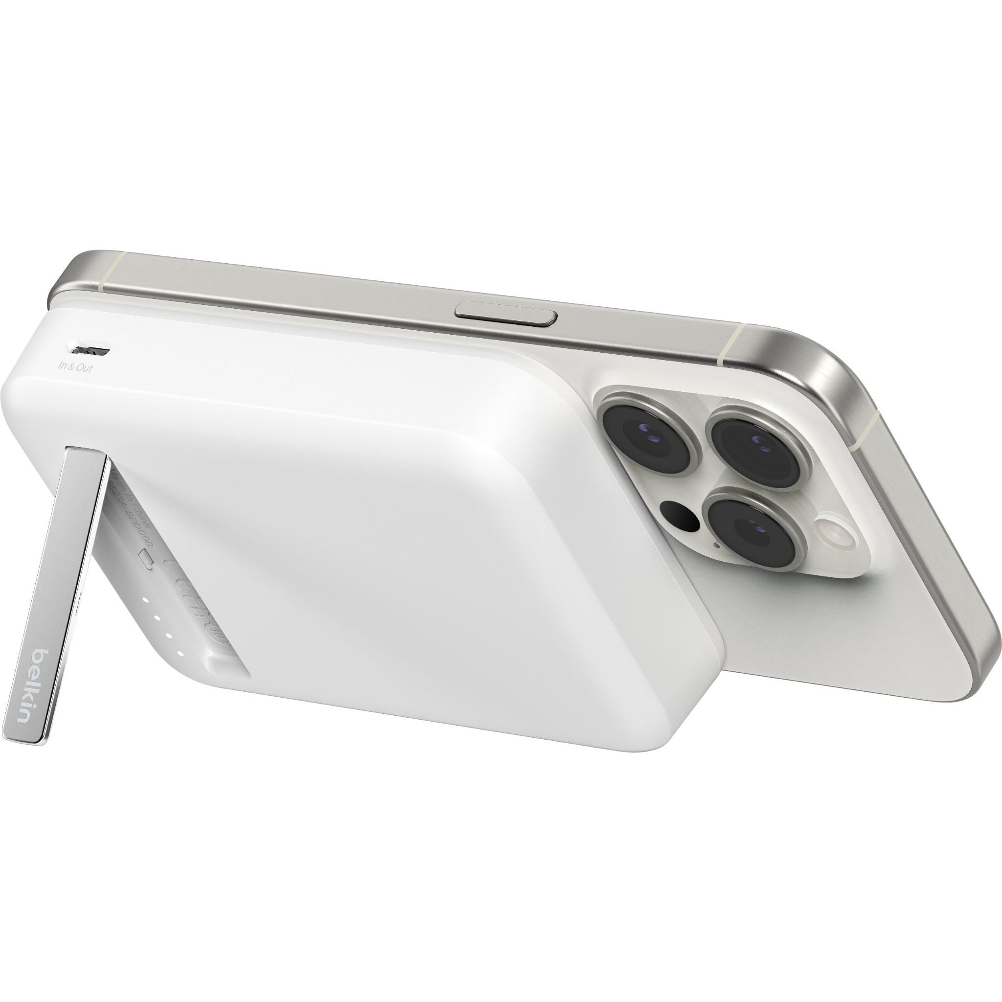 Belkin BoostCharge Pro Magnetic 10K Qi2 15W Power Bank (White)