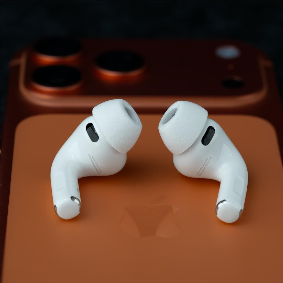 Comply TRUEGRIP Max Headphone Ear Tips for AirPods Pro 3 (White) [Medium]