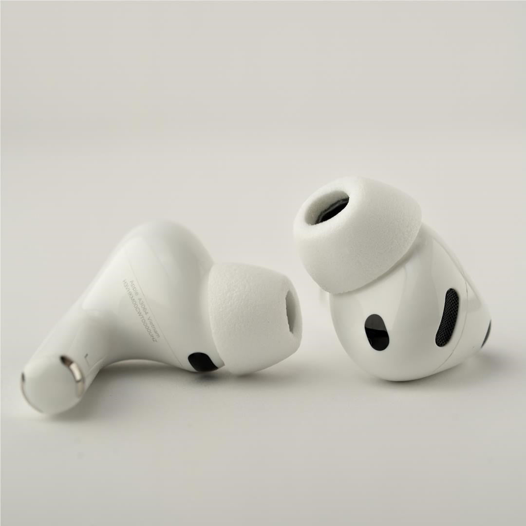 Comply TRUEGRIP Max Headphone Ear Tips for AirPods Pro 3 (White) [Medium]