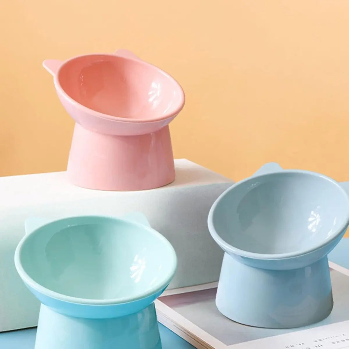 Cat bowl - Non-slip feeder - Tilting bowl - Anti-vomiting - Angled design - Blue - Perfect for cats - Indoor use - Pet accessories - Pink Wholesale Hub