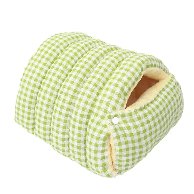 Cat house - Cat basket - Plush and warm - Removable and washable - Closed cat bed for winter - Suitable for indoor and outdoor use in winter, camping, traveling, in the bedroom, living room and apartment - Green and white checkered Wholesale Hub
