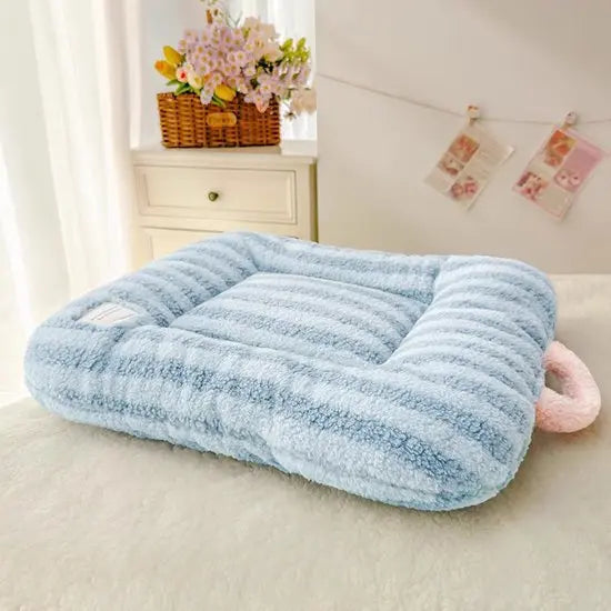 Cat Bed - Pet Mat - Soft and Warm Sleeping Mat for Cats and Small Pets, Comfortable and Cozy - Suitable for All Pets (Blue, S: 40 * 50cm) Wholesale Hub