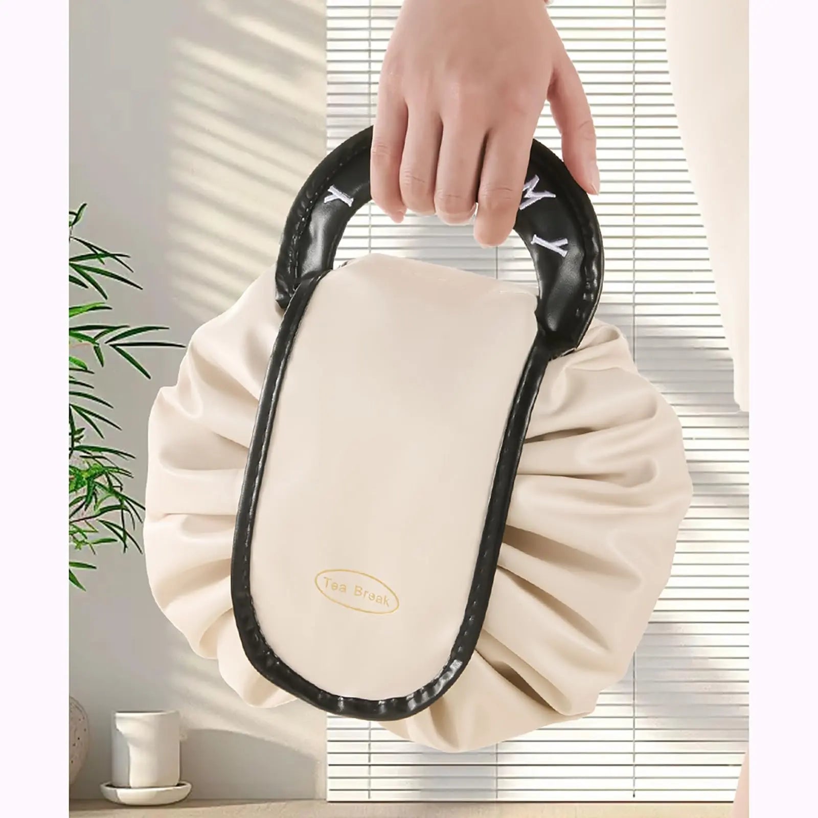 Women's Toiletry Bag - Make Up Bag - Lazy Bag - Cosmetic Organizer - Travel Toiletry Bag - Travel Organizer - Make Up Bag - Water-Repellent - Large Capacity - Beige - 1 Piece Wholesale Hub